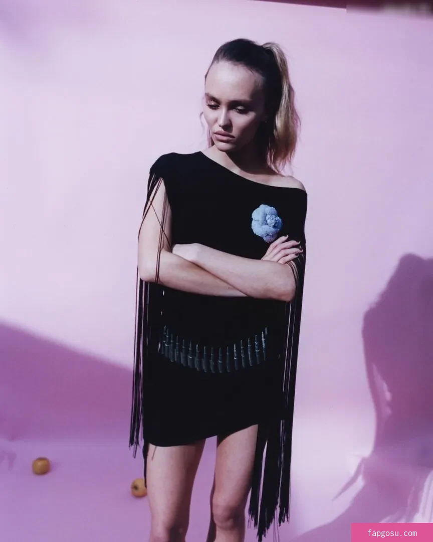 Lily-Rose Depp - Photo #4