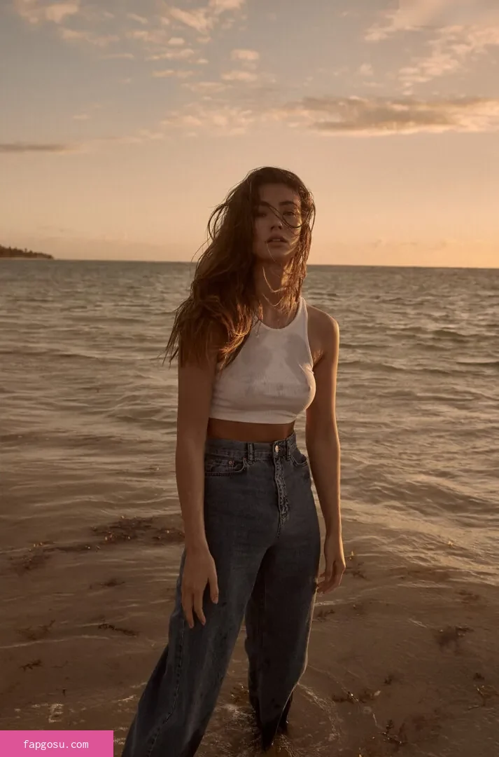 Lorena Rae