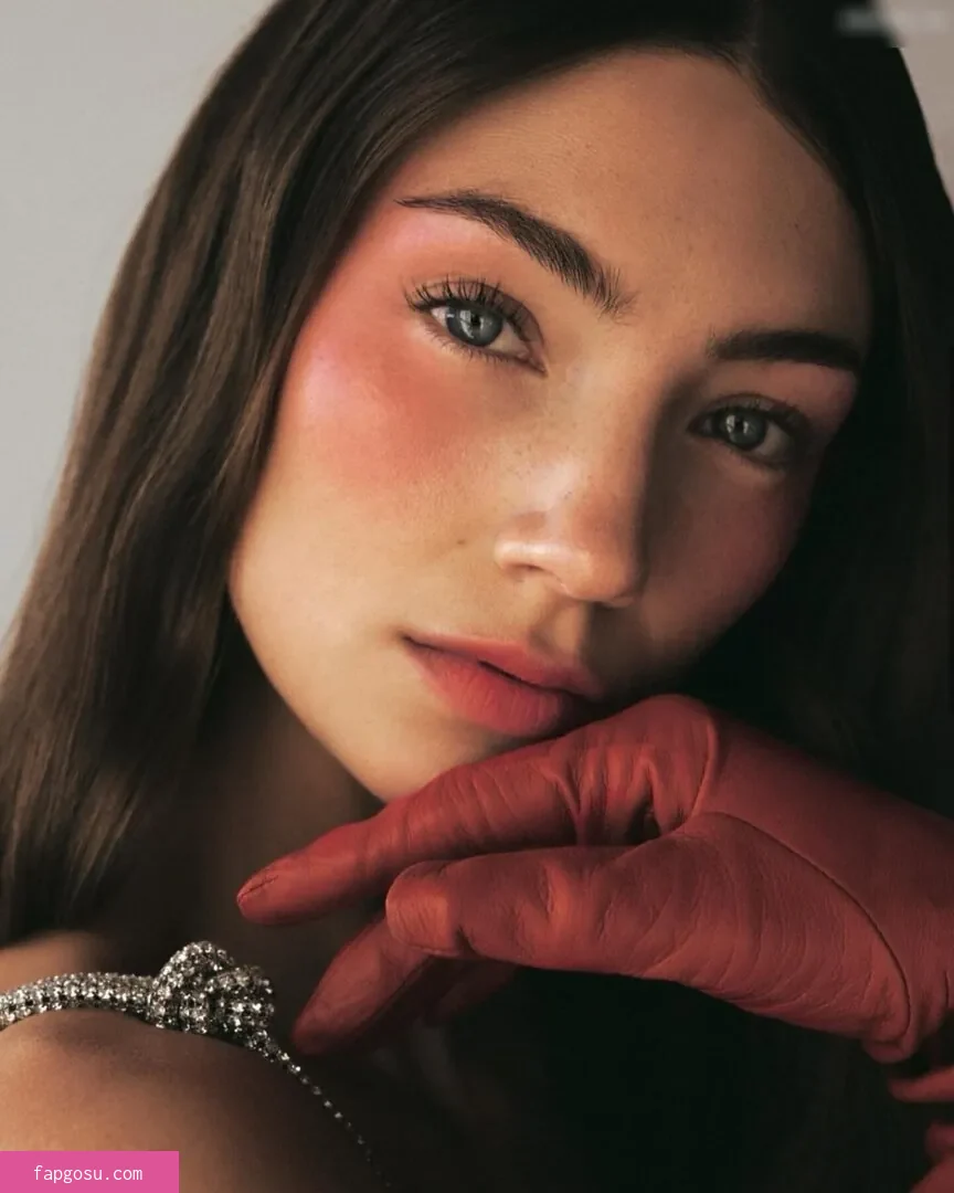 Lorena Rae