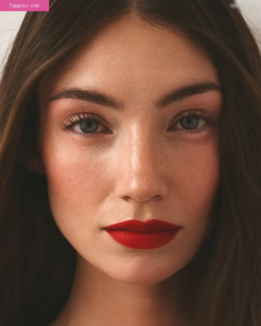 Lorena Rae