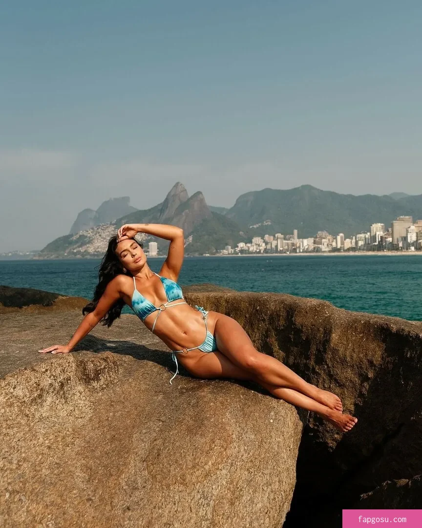 Larissa Santos