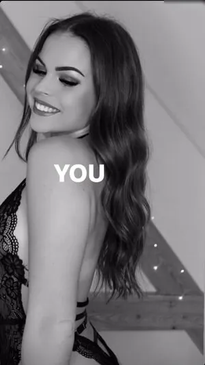 Larissa Sola content