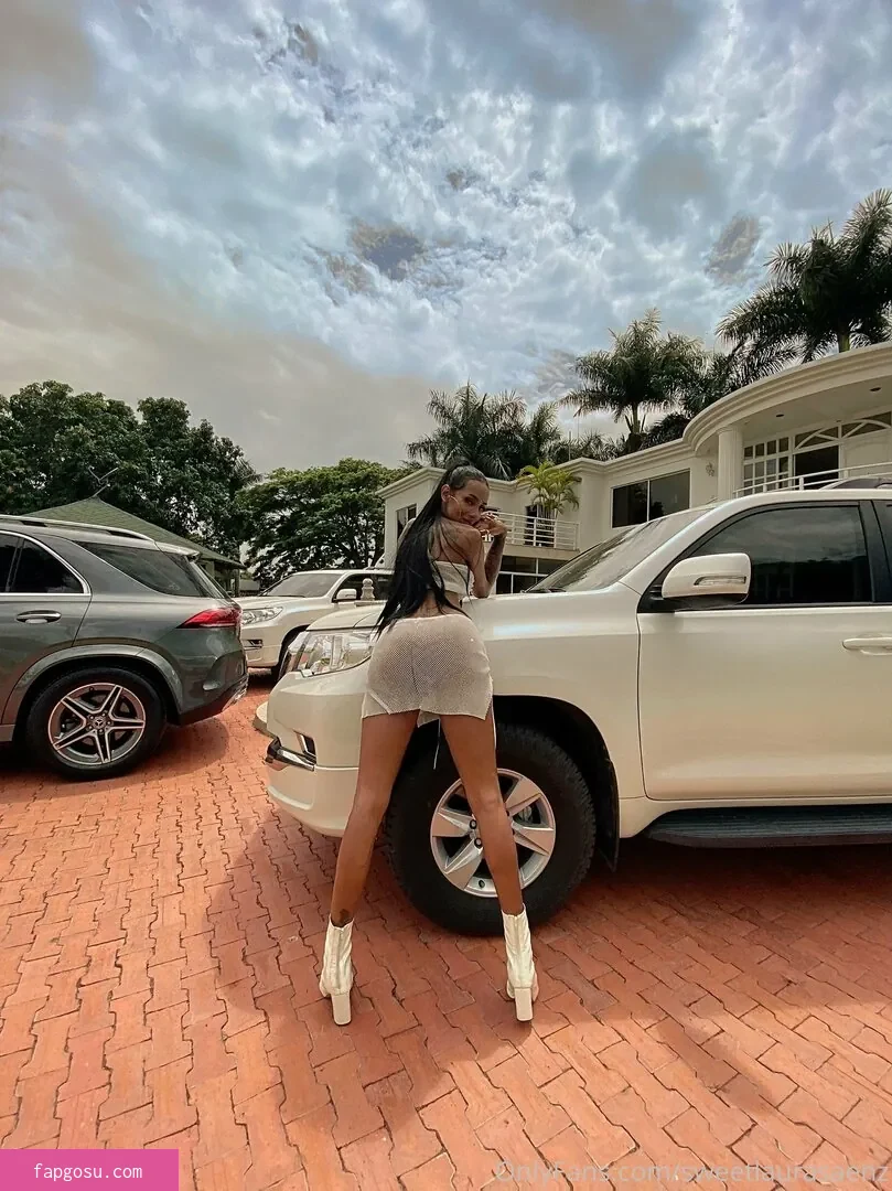Laura Saenz