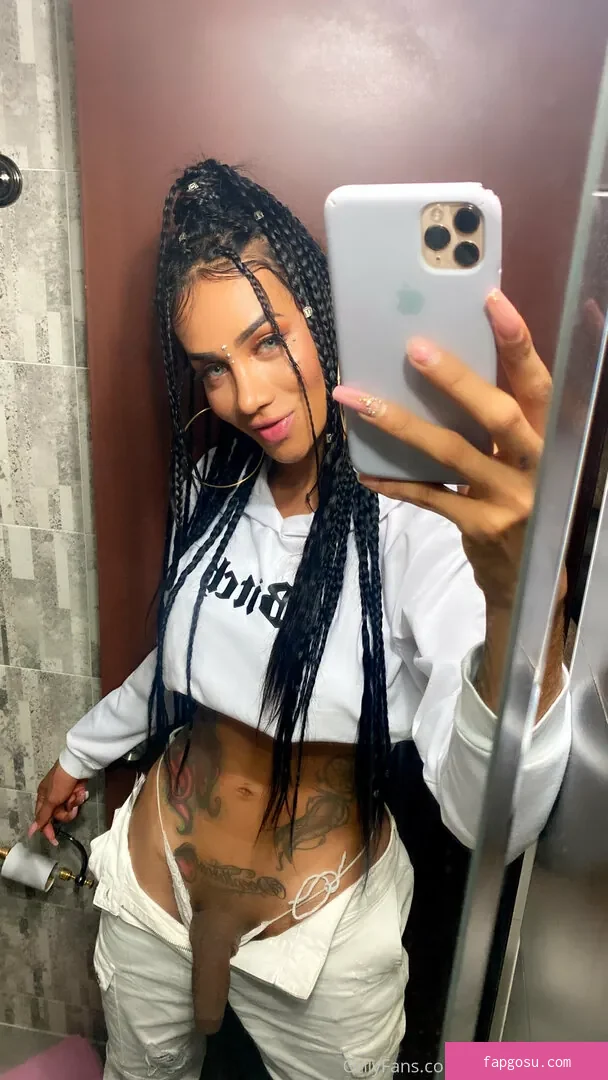 Laura Saenz