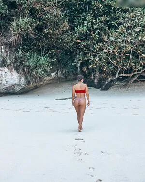 Laura Sophie aka laurafitsophie content