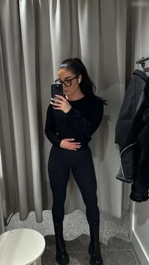 Laura Sophie aka laurafitsophie content