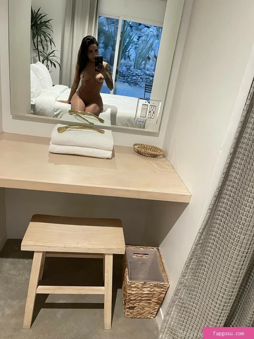 Lela Star