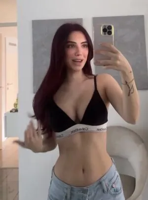 Loreen Schenke content
