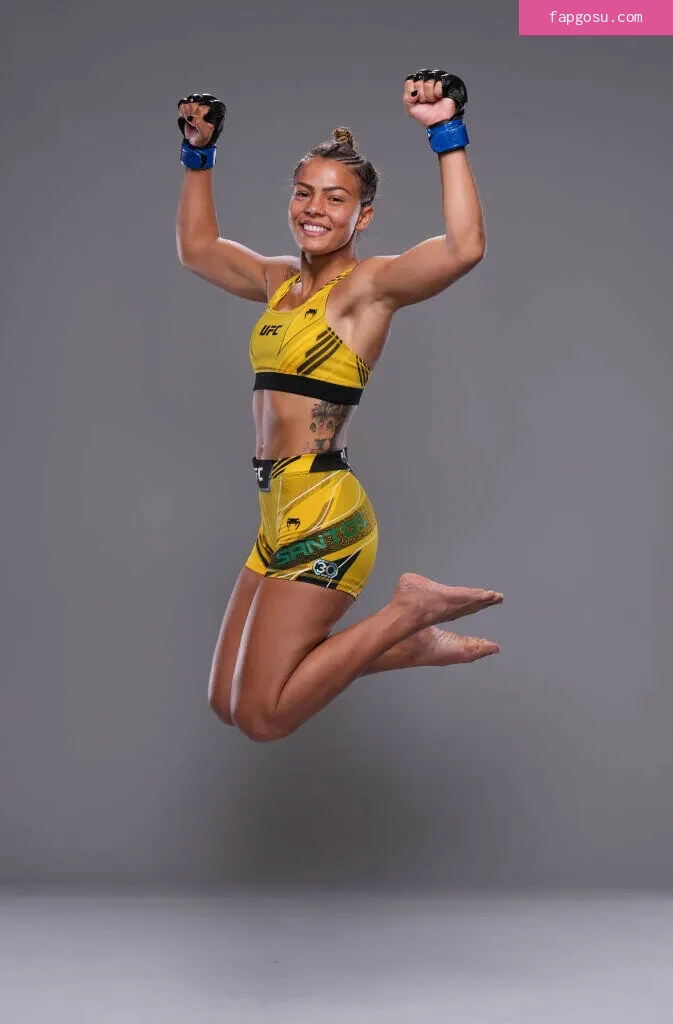 Luana Santos