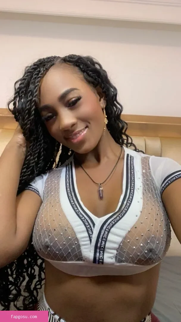 Luana Santos