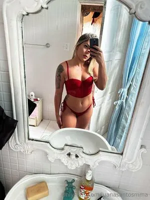 Luana Santos content
