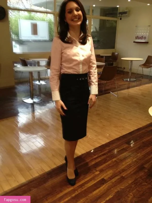 Laura Tobin