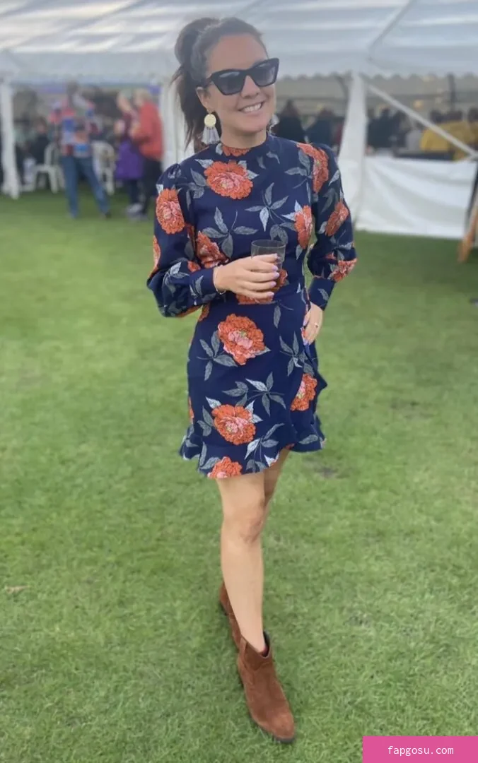 Laura Tobin