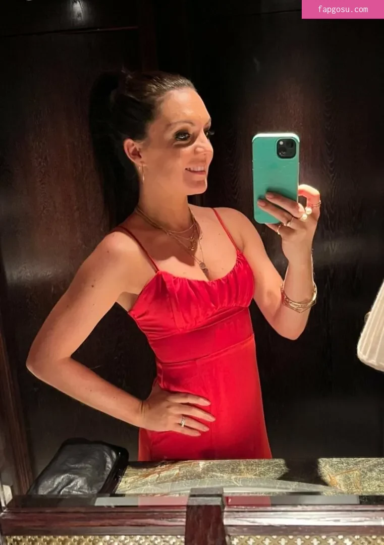 Laura Tobin