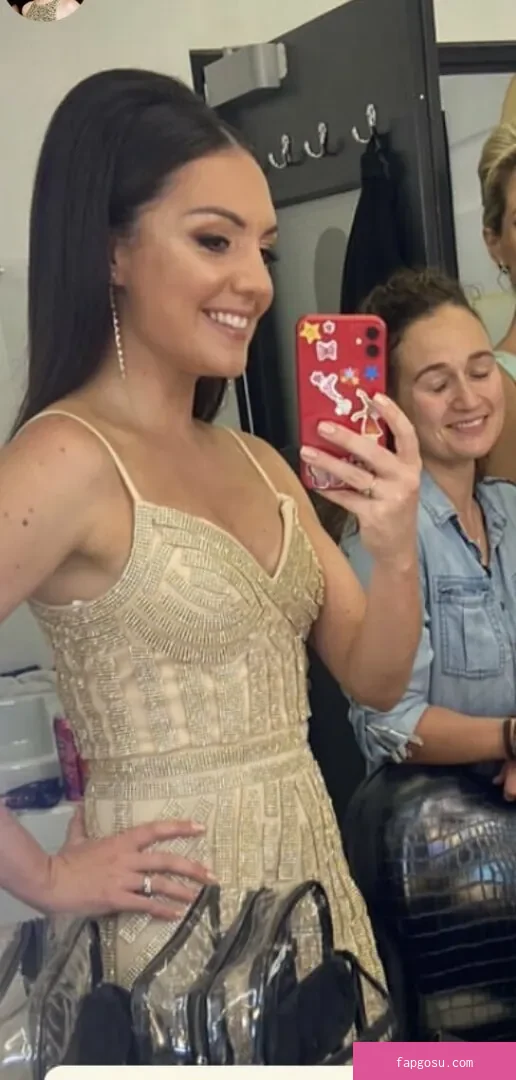 Laura Tobin
