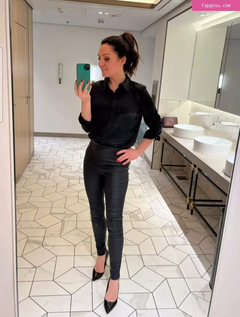 Laura Tobin