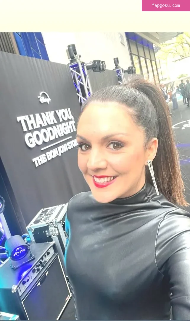 Laura Tobin