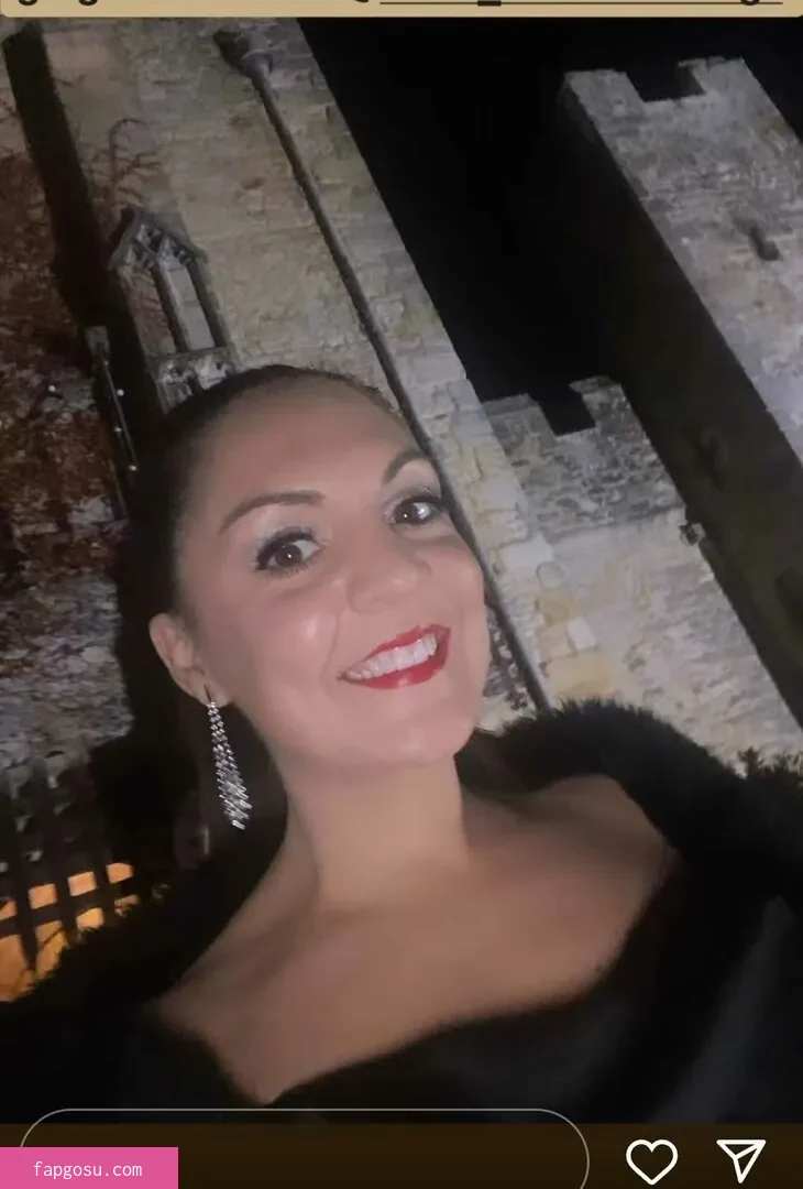 Laura Tobin