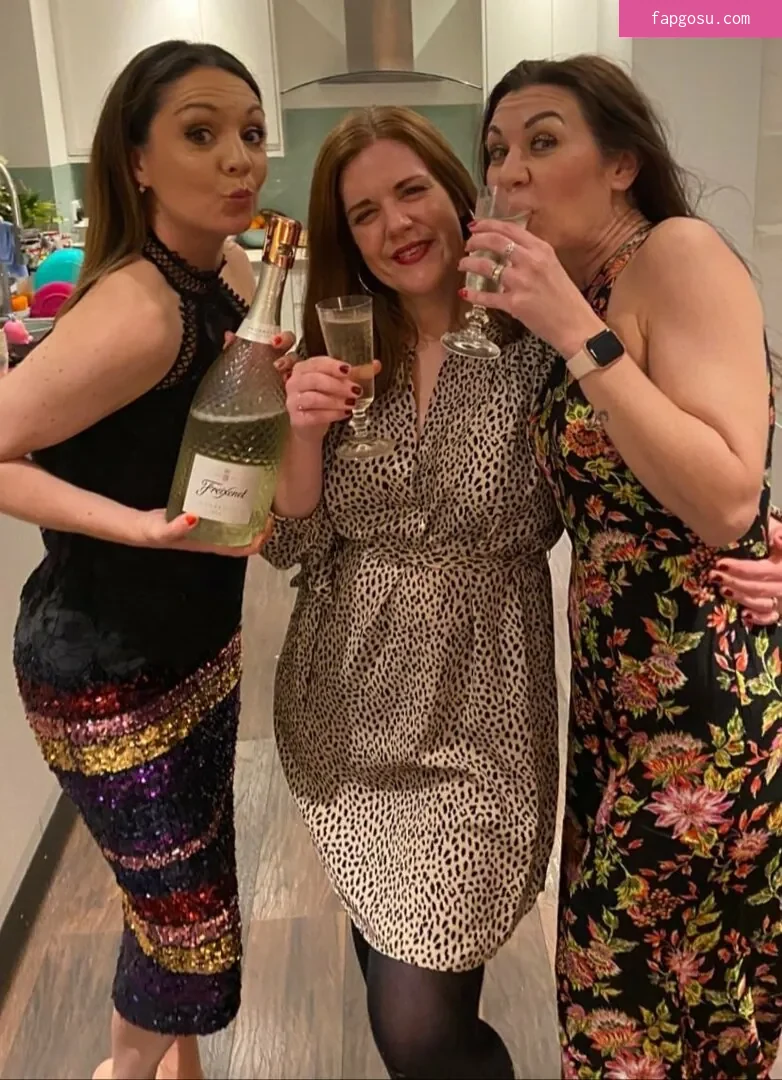 Laura Tobin