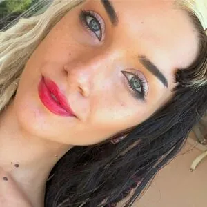 Lauren Tate Delilah Bon
