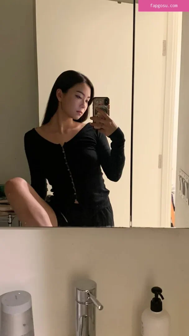 Lauren Tsai