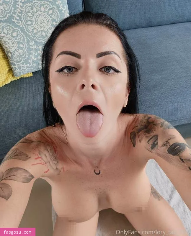lory_tatt
