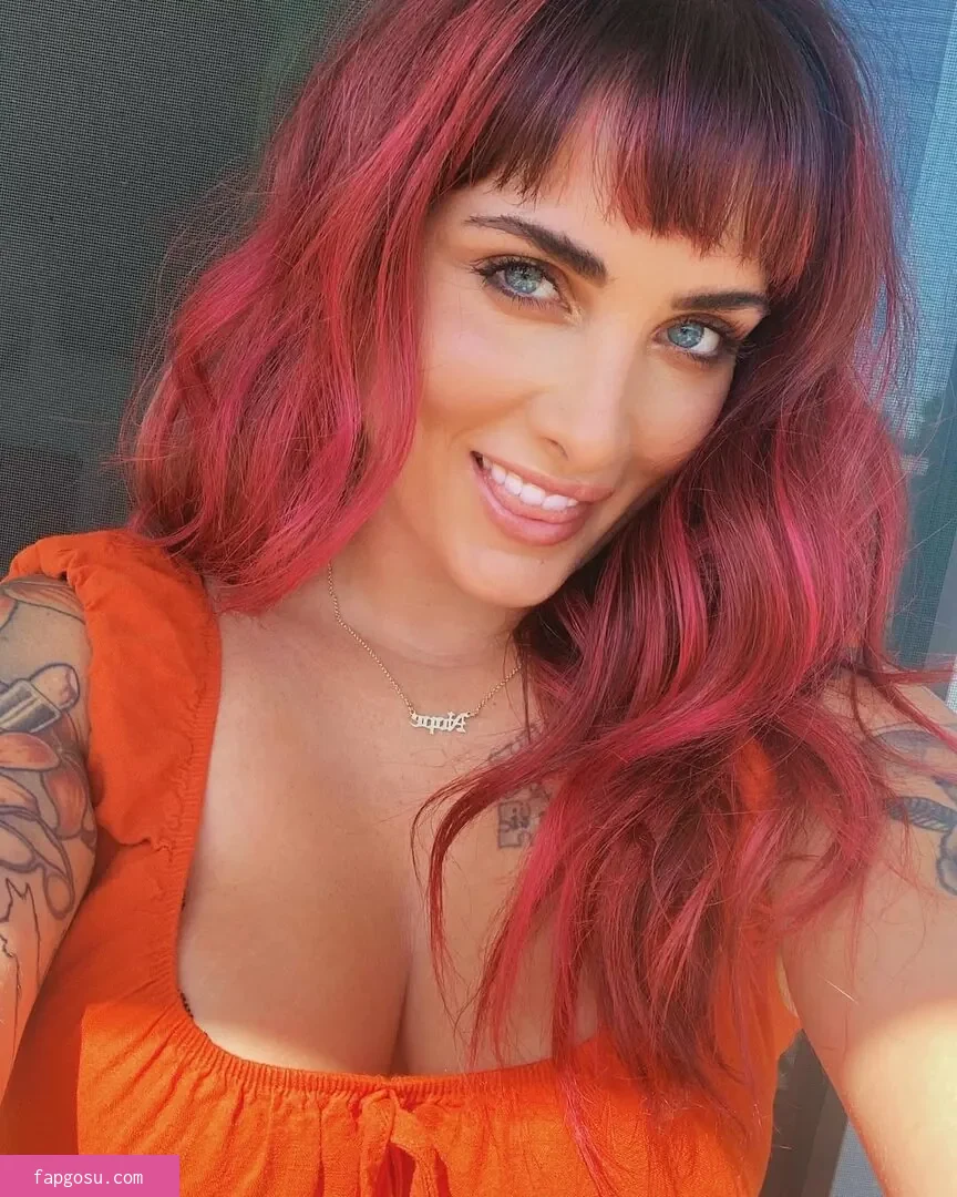 Lauren Urasek