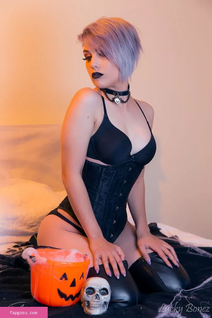 LuckyBonez - Photo #496
