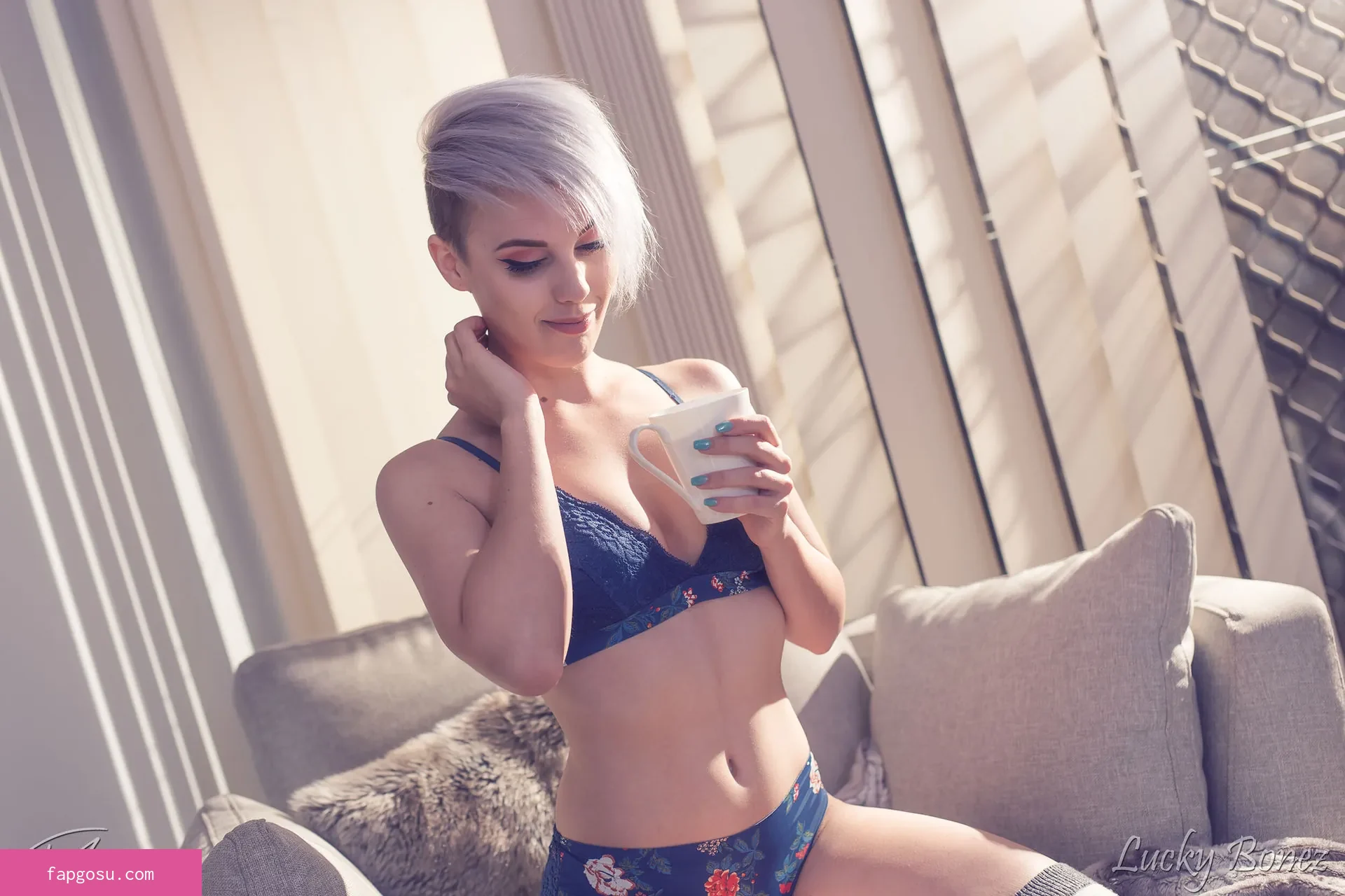 LuckyBonez - Photo #637