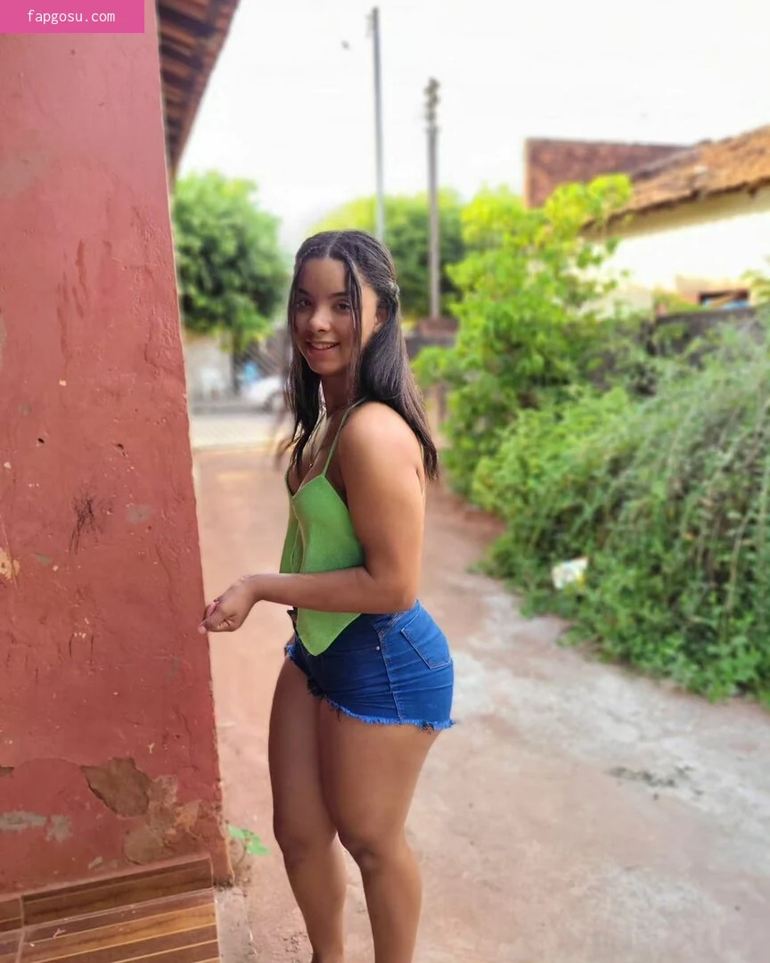 lucyluxonlyyyyy