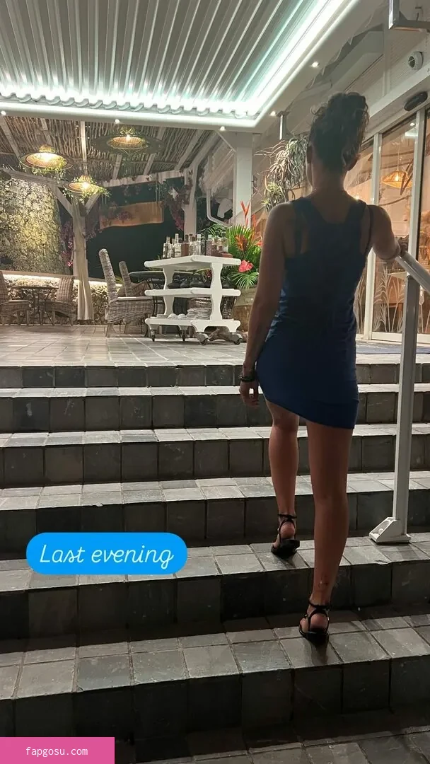Laure Valée