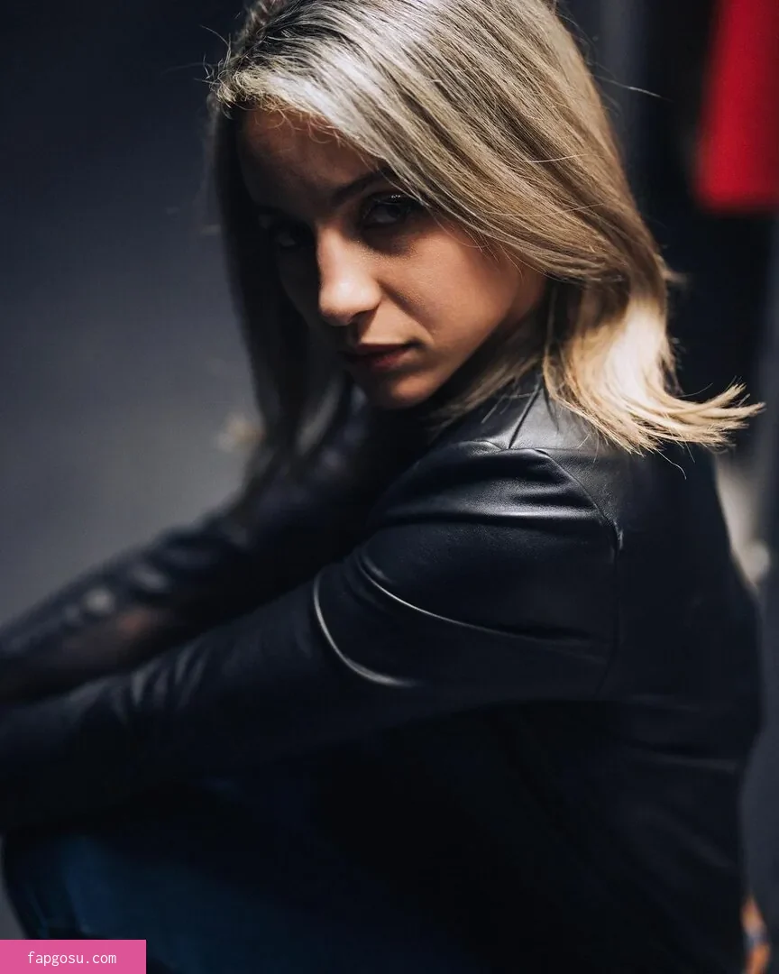 Laure Valée
