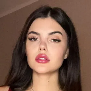 Lara Winter