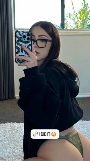 Mikafans content