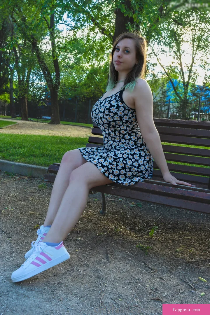 MeiMoeCosplay