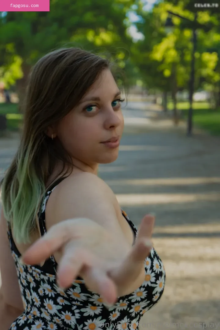MeiMoeCosplay
