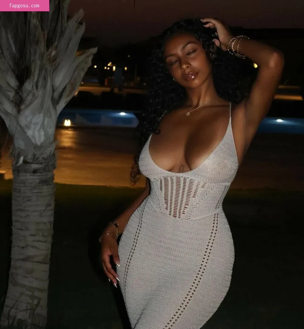 Mariahellie