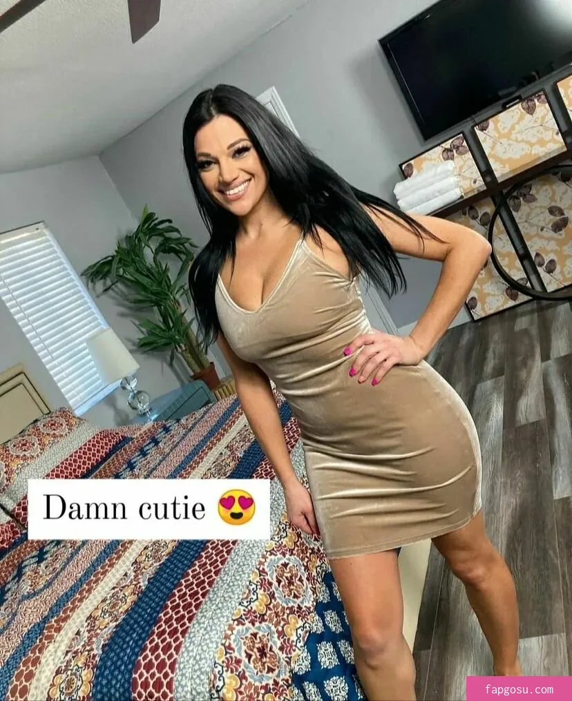 Mona Azar