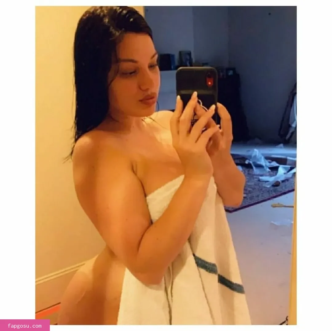 Mona Azar