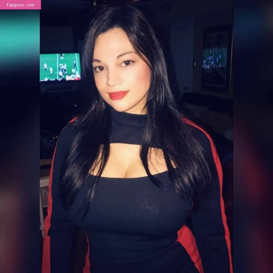 Mona Azar