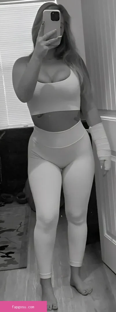 Mandyylynn96 big ass realtor