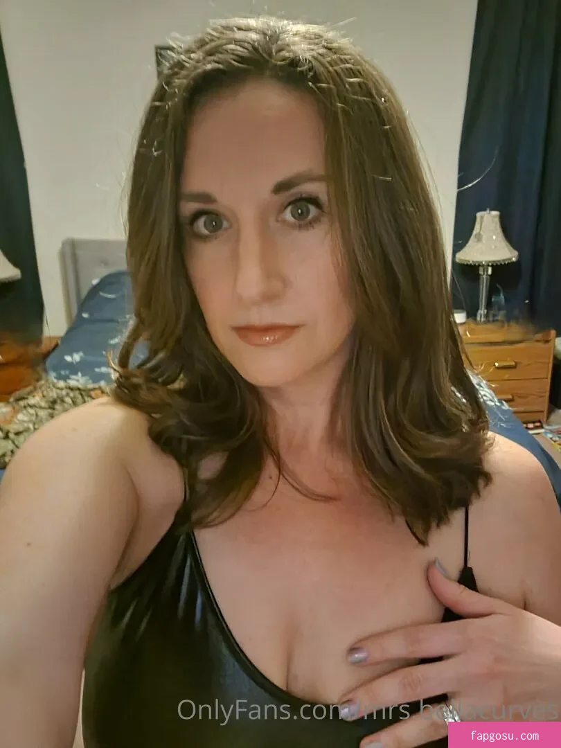 Mrs. Bella Curves