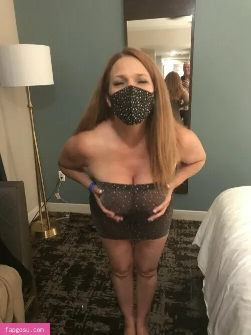 Milf Cougar Red