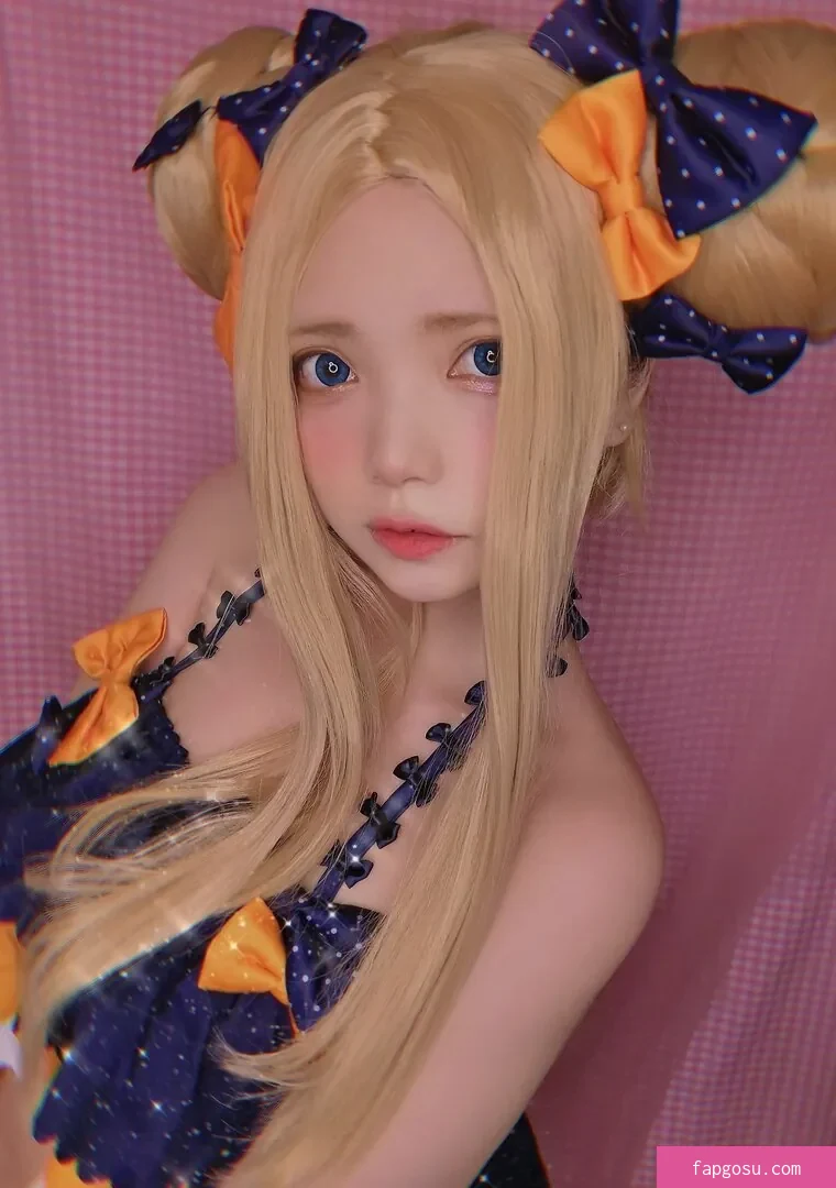 miu_cosplayer