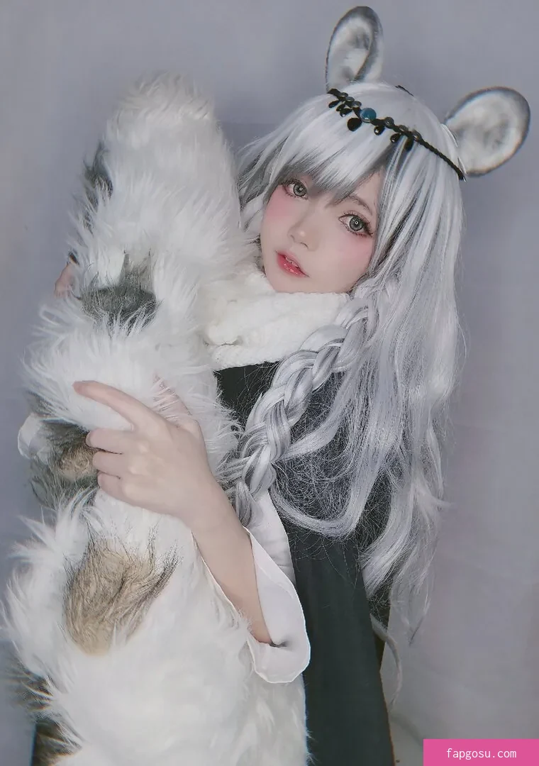 miu_cosplayer