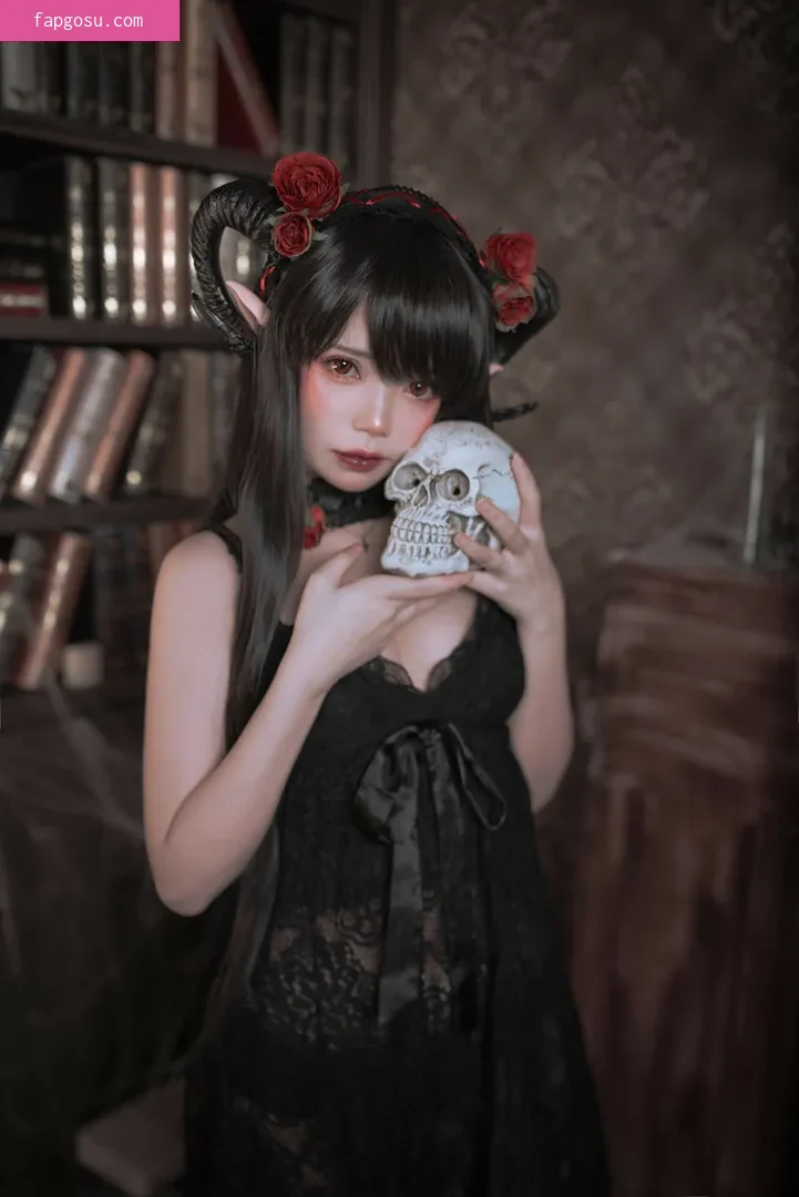 miu_cosplayer