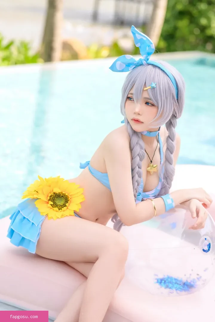 miu_cosplayer