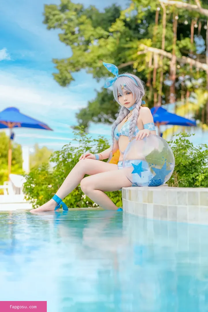 miu_cosplayer