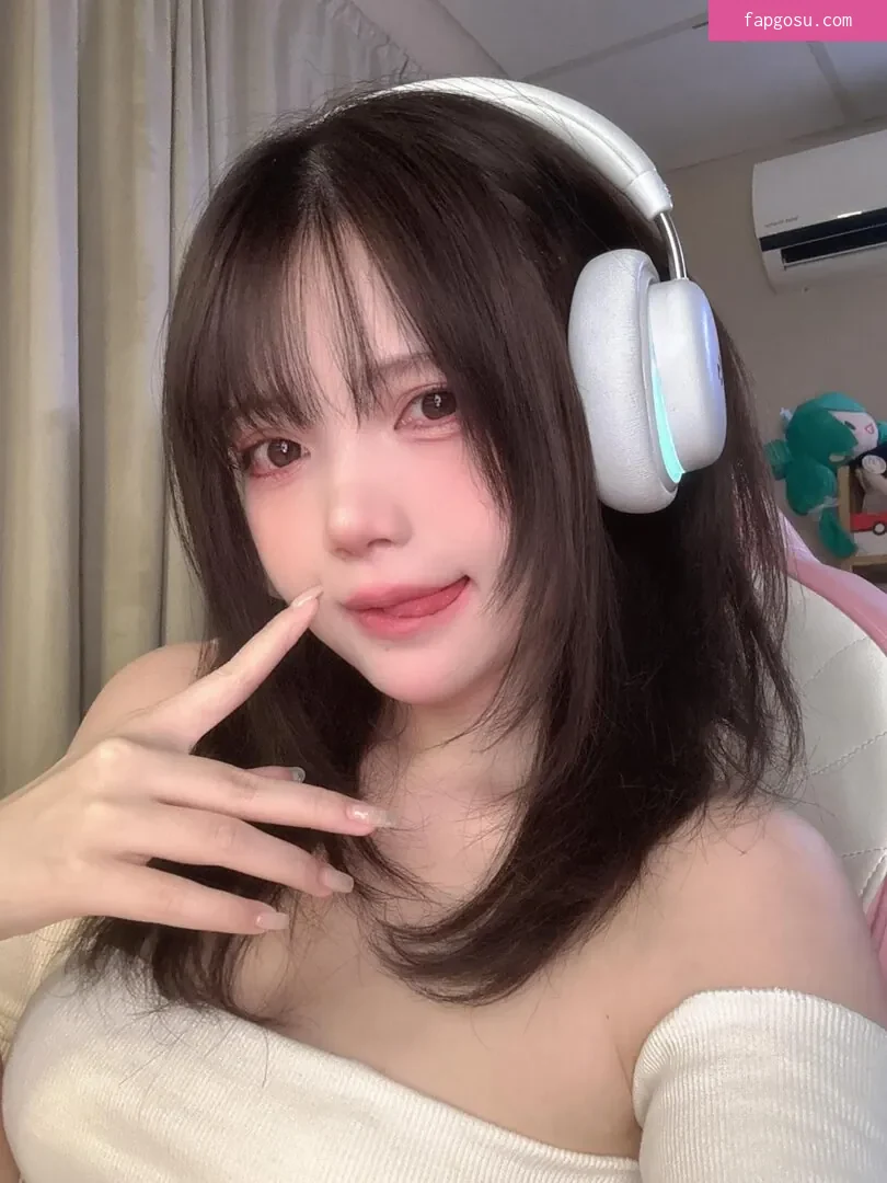 miu_cosplayer