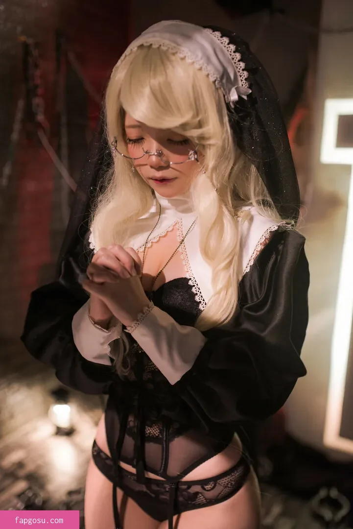 miu_cosplayer
